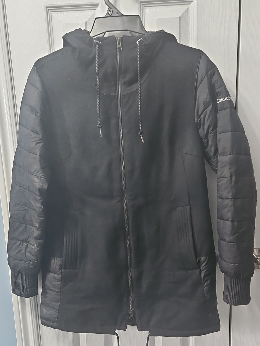 Columbia Winter Jacket Color Black Size Medium